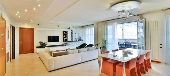 3 غرف نوم شقة في Seregno, Italy رقم 345668 2