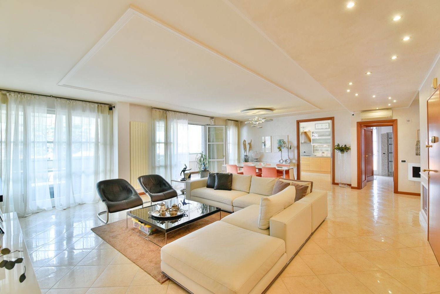 3 غرف نوم شقة في Seregno, Italy رقم 345668