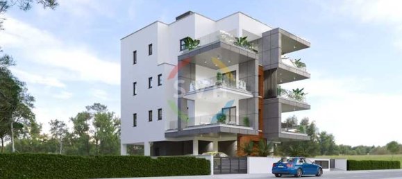 3 bedrooms Apartment in Germasogeia, Cyprus No. 21328 2