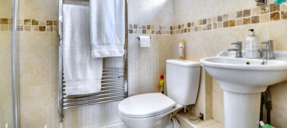 4 bedrooms House in Orsett, United Kingdom No. 4964 18