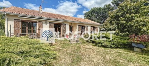 4 bedrooms House in Deux-Sevres, France No. 315501 2