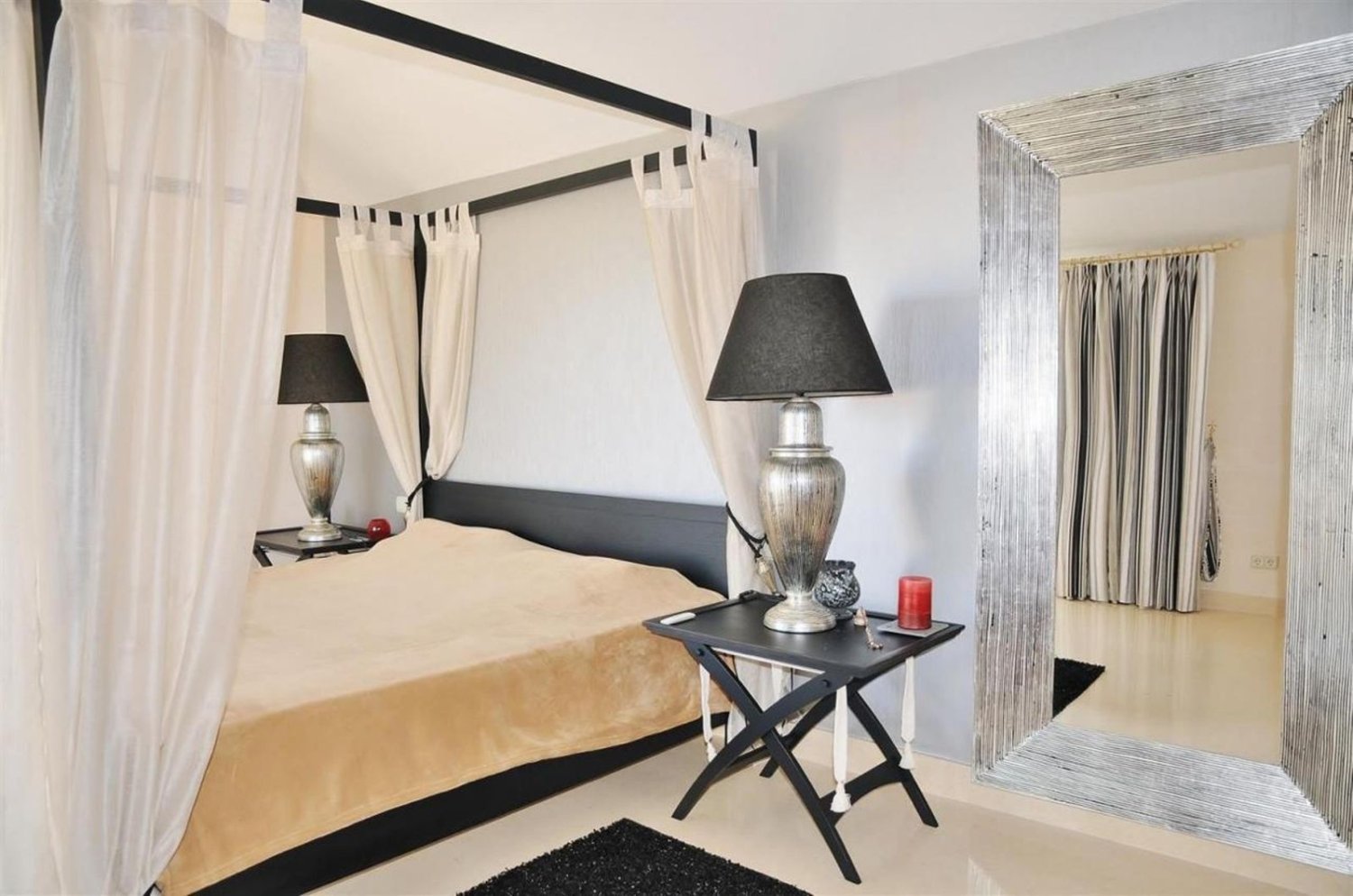 Пентхаус с 4 спальнями в Бенахавис, Испания № 122049