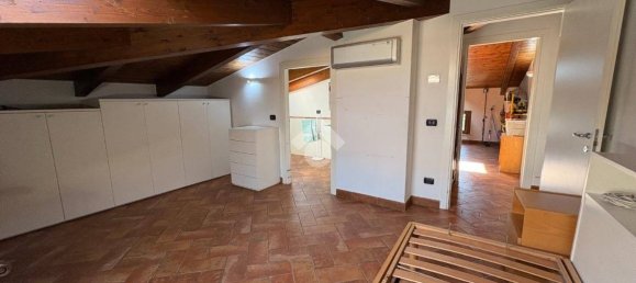 3 Schlafzimmer Wohnung in Bastia Umbra, Italy, Nr. 356569 23