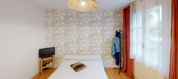 2 bedrooms Apartment in Blois, France No. 66737 6