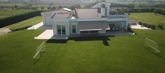 5 غرف نوم فيلا في Epanomi, Greece رقم 3441 2