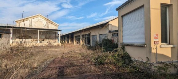 Дом с 25 комнатами в Трино, Италия № 145213 13