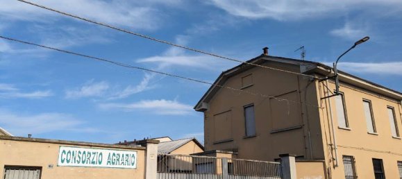 Дом с 25 комнатами в Трино, Италия № 145213 12