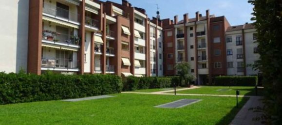 2 rooms Apartment in Cernusco sul Naviglio, Italy No. 156338 3