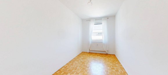 4 rooms Apartment in Laxenburg, Austria No. 217380 9