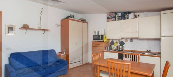 Studio in Milan, Italy No. 241662 6