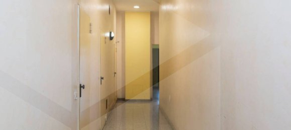 Studio in Milan, Italy No. 241662 14