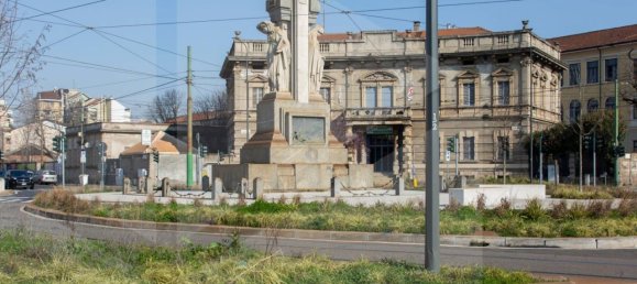 Studio in Milan, Italy No. 241662 18