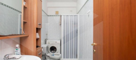 Studio in Milan, Italy No. 241662 7