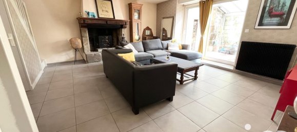 Casa de 4 habitaciónes en La Ville-es-Nonais, France No. 323911 10