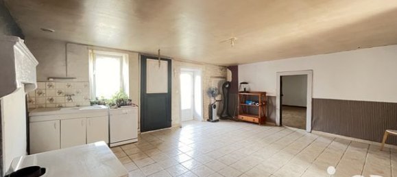 2 Schlafzimmer Haus in Vienne, France, Nr. 312988 5