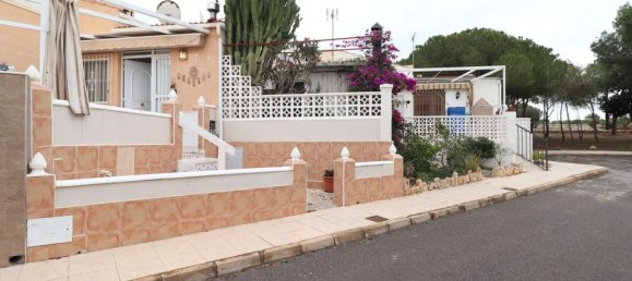 Бунгало с 2 спальнями в Гуардамар-дель-Сегура, Испания № 178468 16