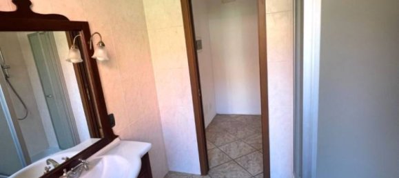 1 bedroom Apartment in Binago, Italy No. 293903 17