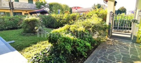 2 bedrooms Apartment in Brignano Gera d'Adda, Italy No. 365439 10