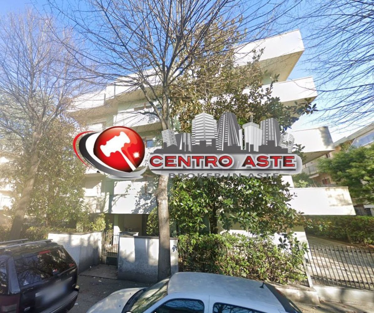 7 bedrooms Apartment in Rimini, Italy No. 320582