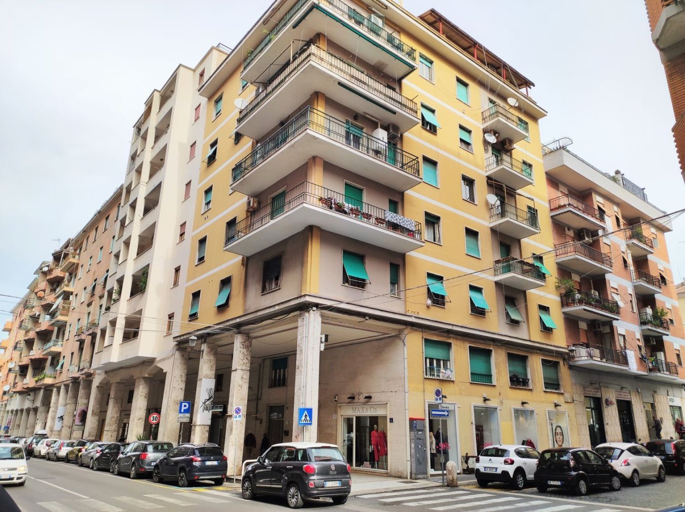 3 rooms Apartment in Civitavecchia, Italy No. 220559