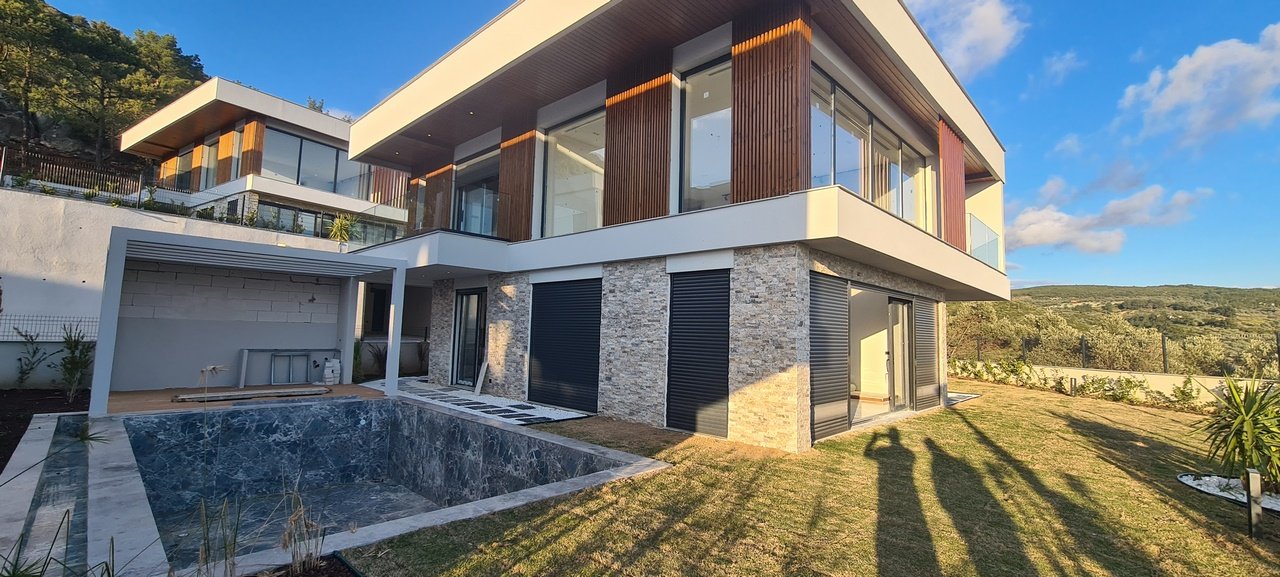 5 bedrooms Villa in Kusadasi, Turkey No. 20869