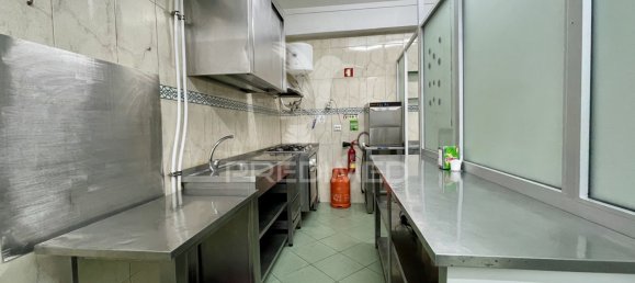 Gewerbliche Immobilie in Almada, Portugal 90m², Nr. 86723 13