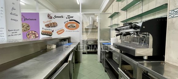 Gewerbliche Immobilie in Almada, Portugal 90m², Nr. 86723 11