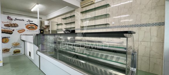 Gewerbliche Immobilie in Almada, Portugal 90m², Nr. 86723 4