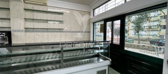 Gewerbliche Immobilie in Almada, Portugal 90m², Nr. 86723 10