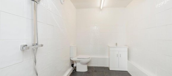 4 غرف نوم منزل في Watford, United Kingdom رقم 6037 5