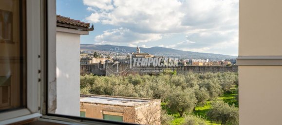 4-salle Appartement à Viterbo, Italy No. 68879 8