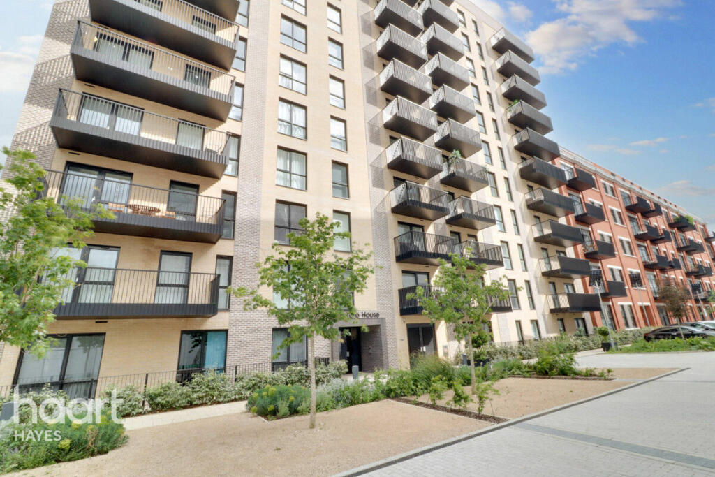 Apartamento de 2 dormitorios en Hayes, United Kingdom No. 5077