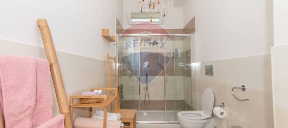 5 rooms Apartment in Noto, Italy No. 148140 9