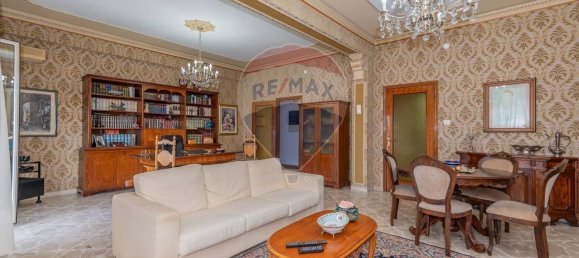 5 rooms Apartment in Noto, Italy No. 148140 3