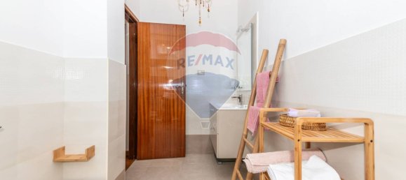 5 rooms Apartment in Noto, Italy No. 148140 8