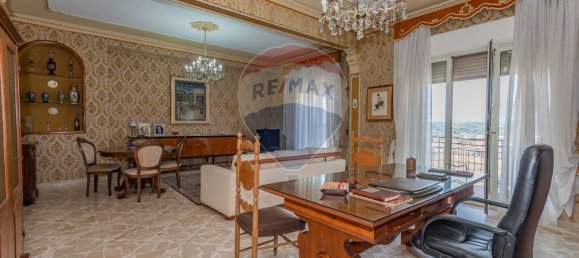 5 rooms Apartment in Noto, Italy No. 148140 2