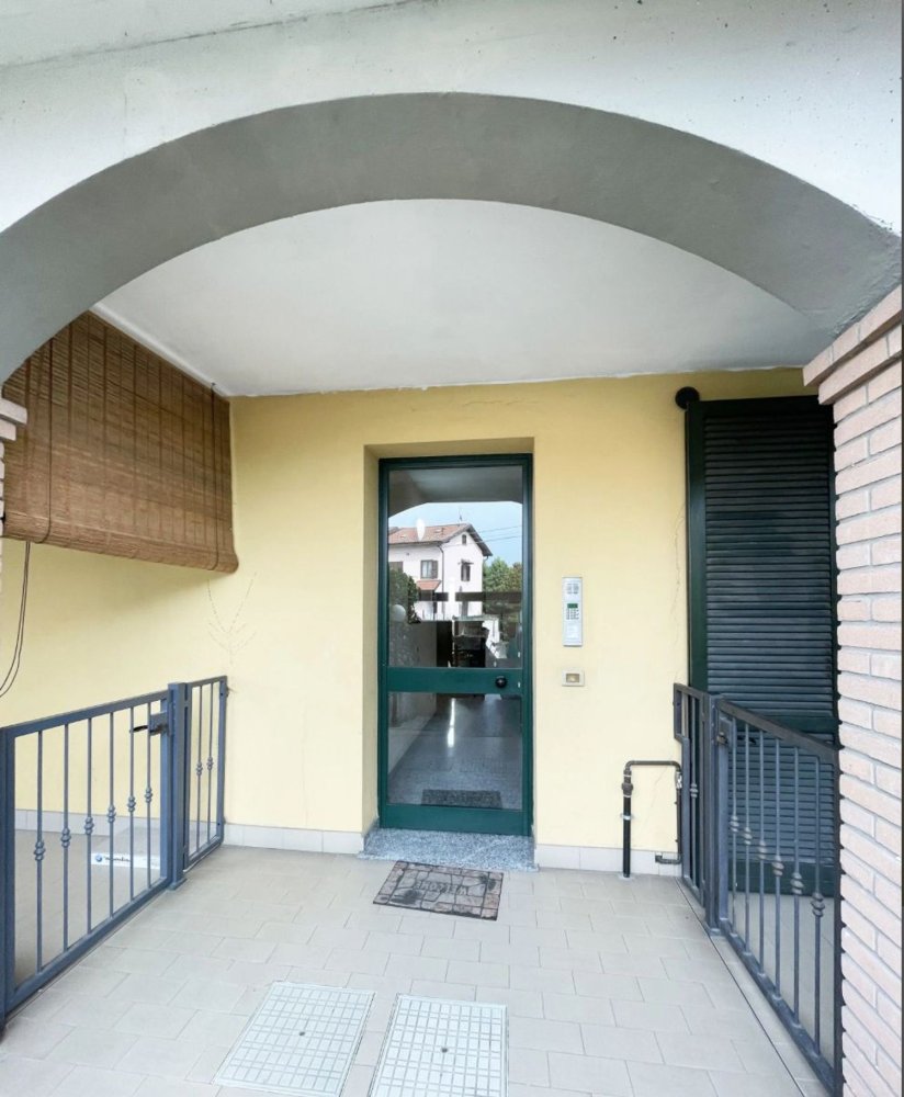 2 rooms Apartment in Casaletto Lodigiano, Italy No. 66531