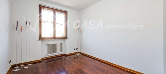 Casa de 8 divisões em Langhirano, Italy N.º 270664 25