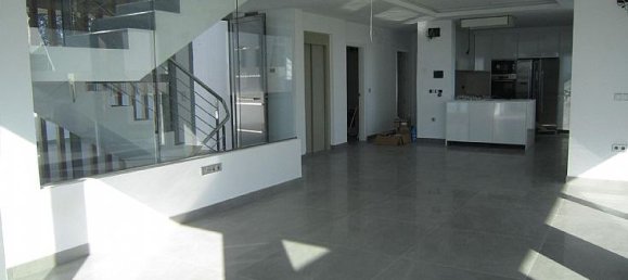 4 bedrooms Villa in Benissano, Spain No. 4418 3