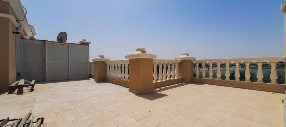 Moradia em banda T3 em Al Hamra Village, UAE N.º 106880 27