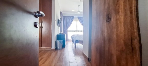 Moradia em banda T3 em Al Hamra Village, UAE N.º 106880 11