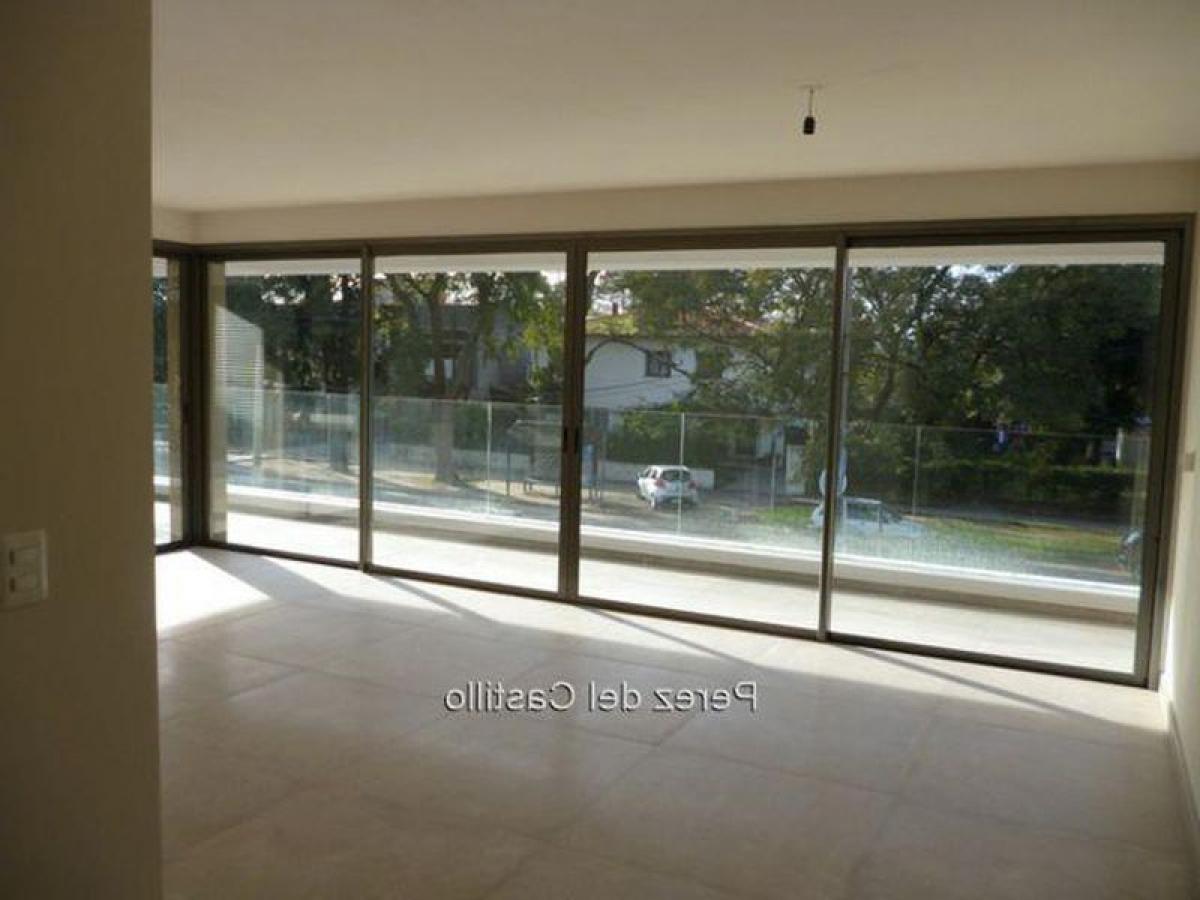 2 bedrooms Apartment in Montevideo, Uruguay No. 8101