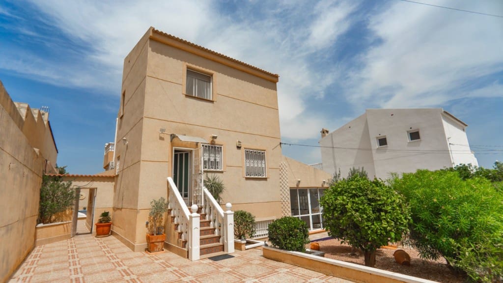 Дом с 5 спальнями в Сьюдад Кесада, Испания № 187936