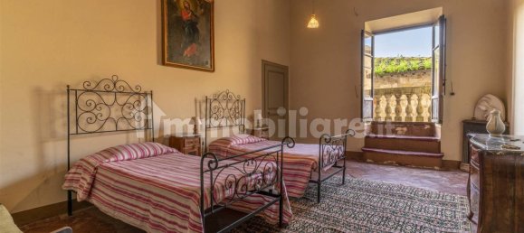 Edificio de 5 habitaciónes en Colle di Val d'Elsa, Italy No. 227746 12