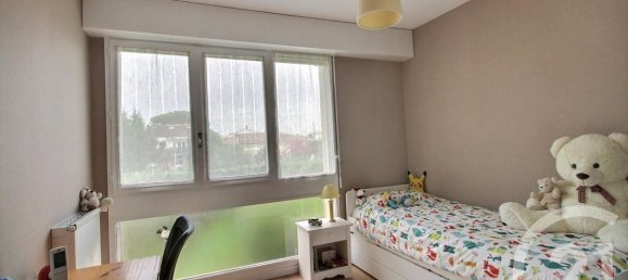 Casa de 3 dormitorios en Merignac, France No. 317395 6