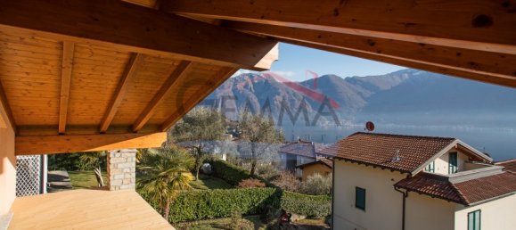 Villa de 5 dormitorios en Tremezzina, Italy No. 53440 30