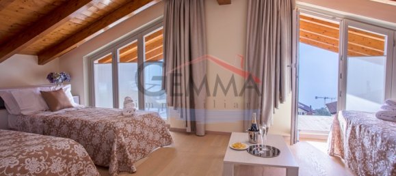 Villa de 5 dormitorios en Tremezzina, Italy No. 53440 36