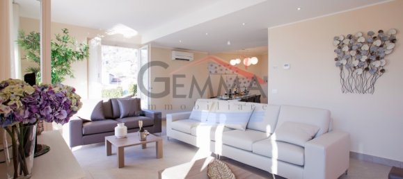 Villa de 5 dormitorios en Tremezzina, Italy No. 53440 17