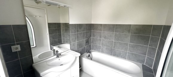 1 Schlafzimmer Doppelhaus in La Chapelle-en-Serval, France, Nr. 274420 3