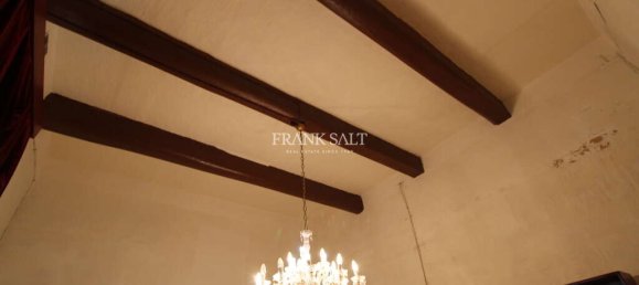 Дом с 5 спальнями в Сан-Лауренц, Мальта № 2827 4